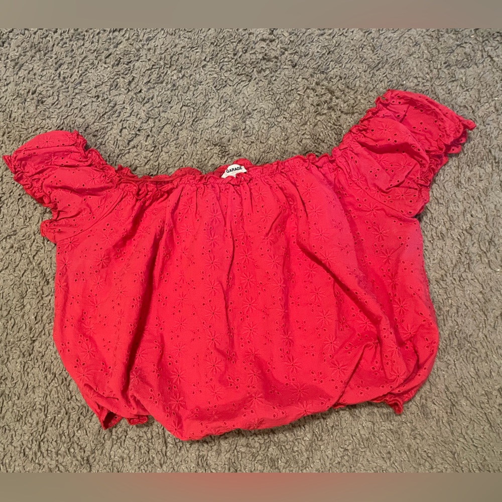 Garage red floral cropped off the shoulder top size medium